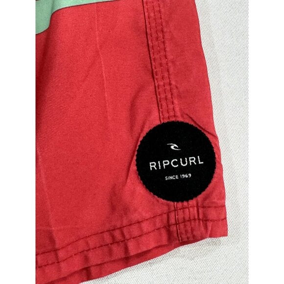 Rip Curl Boys Lay Days Lifestyle Boardshorts Size 2 Red/Green Striped Quick-Dry With Pockets