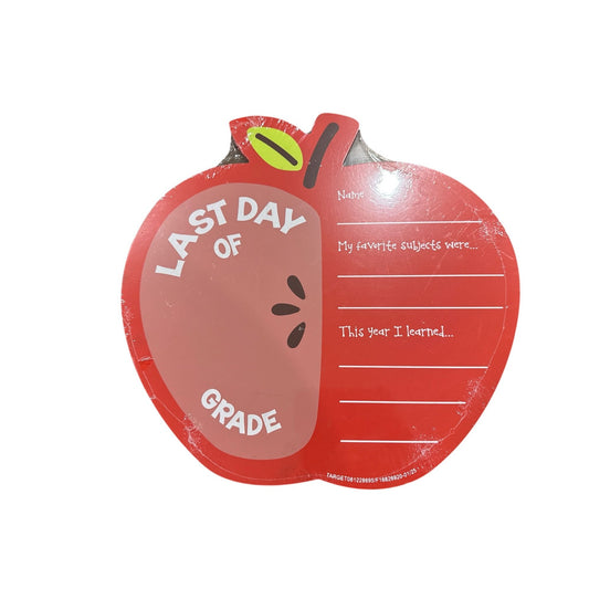 First Day & Last Day Of School Apple-Shaped Boards For Kids Fill-In Lines For Memories - MISSING CHALK MARKER