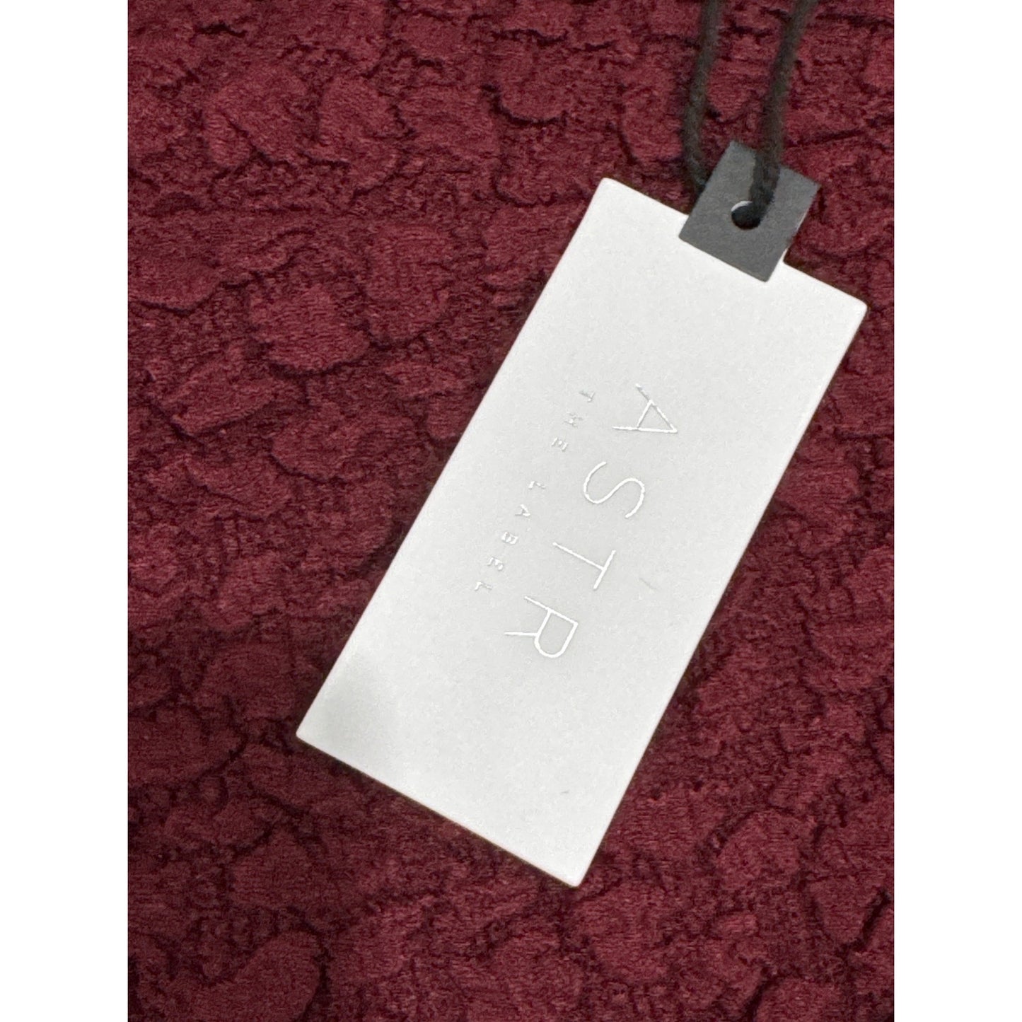 Astr The Label - Burgundy Textured Knit Knot Front Off the Shoulder Long Sleeve Midi Dress Size M