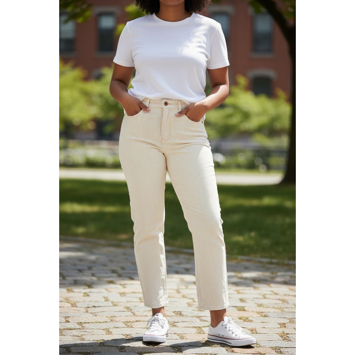 Old Navy Women's Extra High-Rise Sky-Hi Straight Jeans Size 16 Tall Beige & White Striped