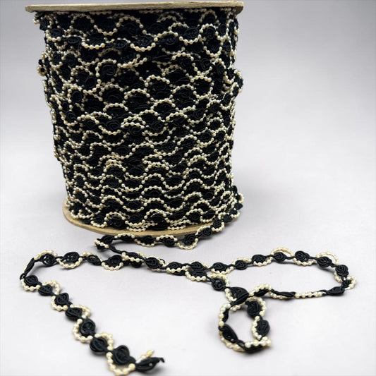 Black & Ivory Decorative Rosette Trim On Spool For Crafts Sewing 1/4-Inch Width 100+ YARDS
