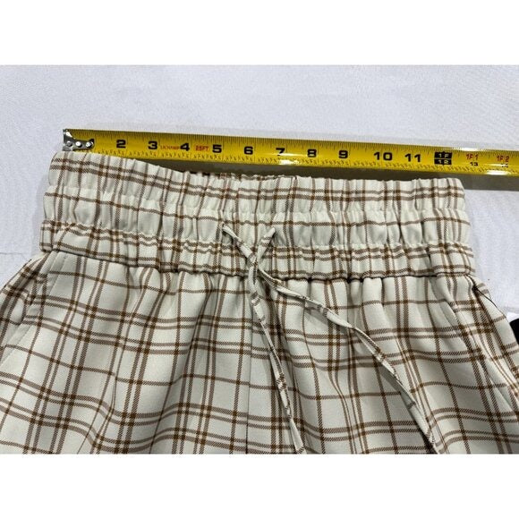 Melrose & Market Women's Plaid Elastic Waist Shorts With Pockets X-Small Beige & Tan