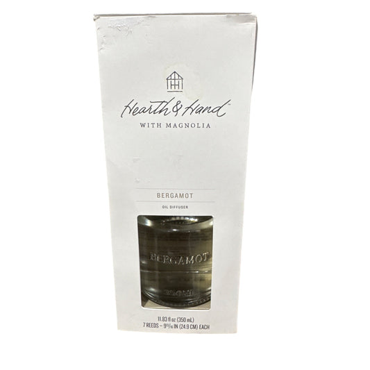 Hearth & Hand With Magnolia Bergamot Oil Diffuser 11.83 Fl Oz With 7 Reeds
