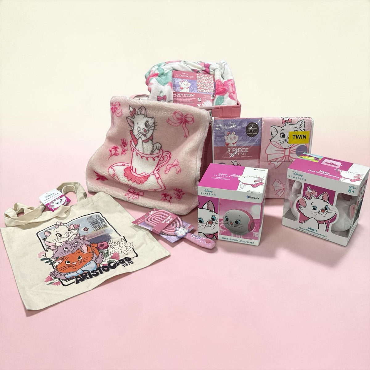 Disney Aristocats Marie Plush Throw Sheet Set Tote Bag & Accessories Bundle