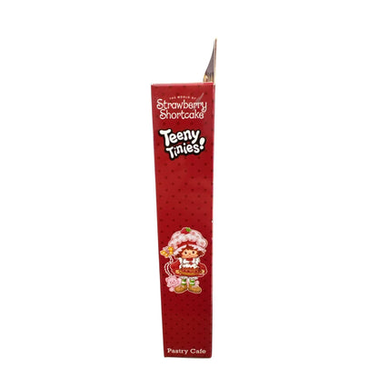 The World Of Strawberry Shortcake Teeny Tinies Pastry Cafe Playset 20 Pieces Ages 6+