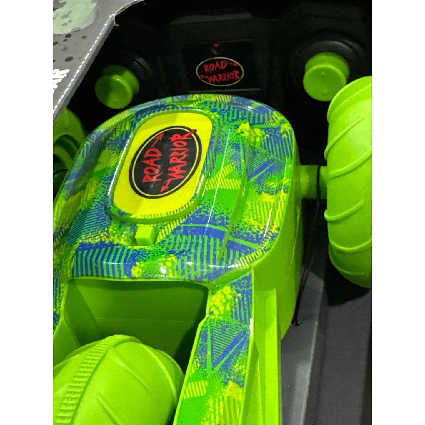 Road Warrior Street Scribbler 3-Wheel RC Stunt Car 2.4GHz 360° Rotation Remote Control Toy Ages 6+