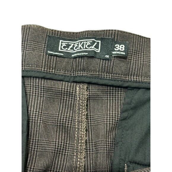 EZEKIEL USA Men's Brown Plaid Shorts 38