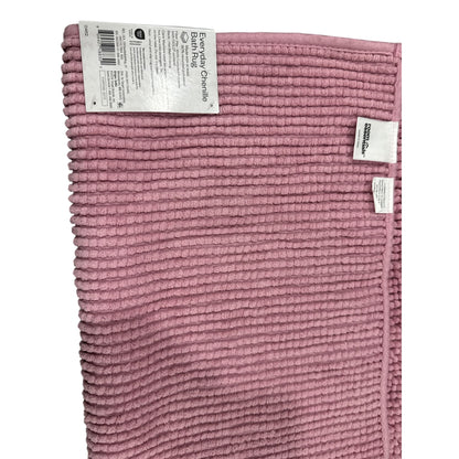 Set of 6 Home Essentials Bundle Twin XL Sheet Set, White Body Pillow Cover,  Pink Bath Rug, Washcloth, Bedskirt, & Bath Sponge