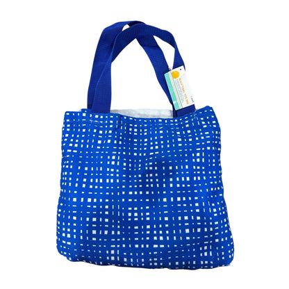 Beach Essentials Bundle Basket Including Tote Bags, Treat Molds, Bento Box, Grill Basket,  Shell Plates, and More By Sun Squad