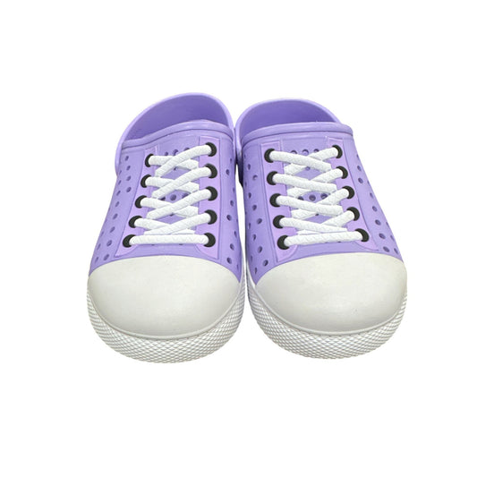 Kids Purple Water Shoes With Closed-Toe Design, Size 33 (US 1.5) For Beach Or Casual Wear