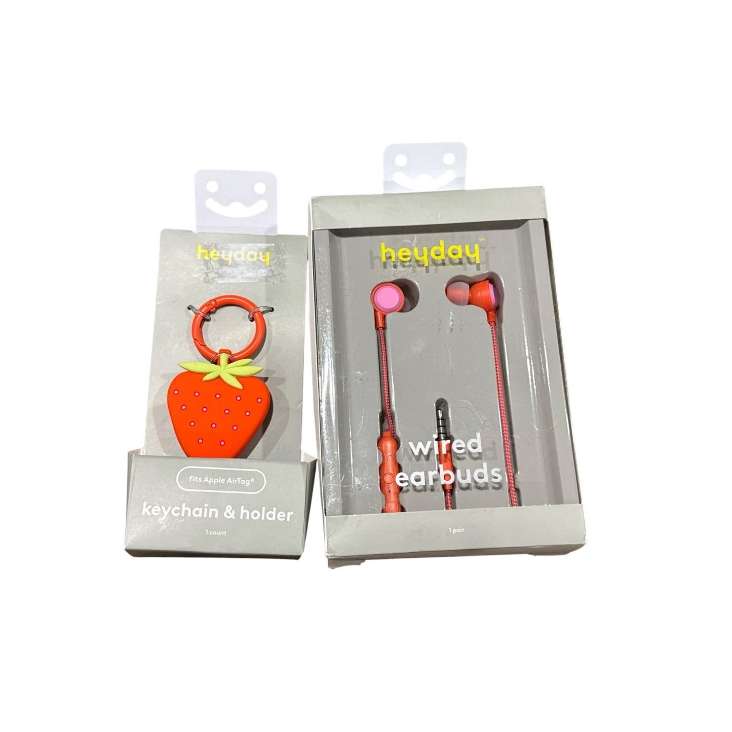 Heyday Wired Earbuds & Strawberry Keychain Holder For Apple AirTag