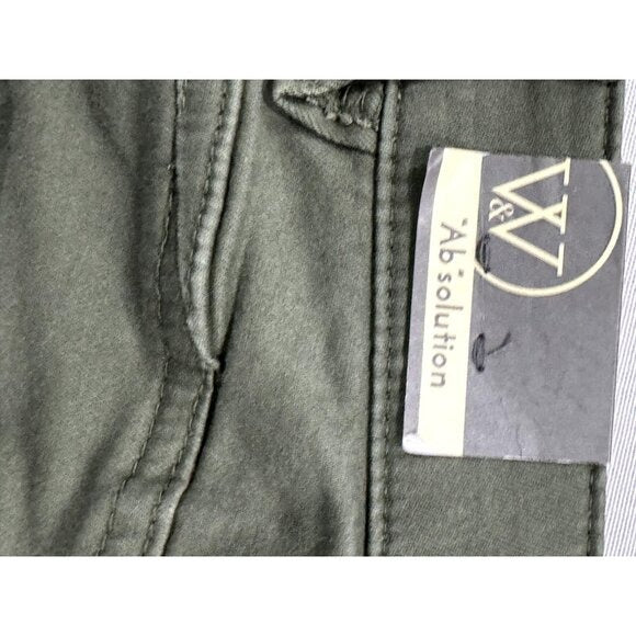 Wit & Wisdom Women's Olive Green Ab-Solution Cuffed Stretch Shorts Size 0 Casual Everyday Style