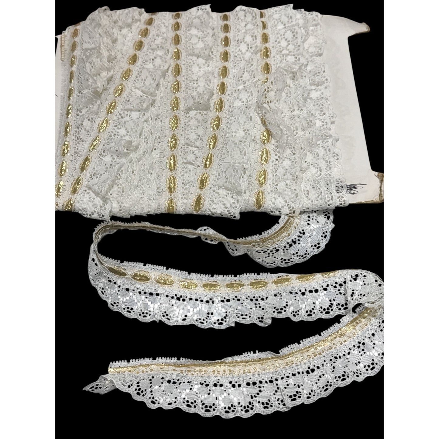 Gold & White Lace Trim 18 Yards On Card Spool With Ruffled Detailing For Sewing & Crafts 15 yards