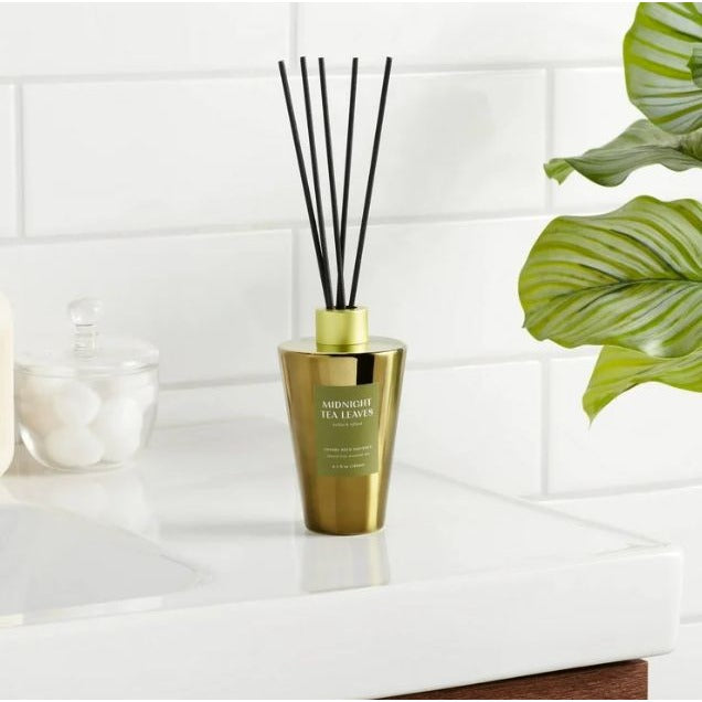 Midnight Tea Leaves Luxury Reed Diffuser 6.1 Fl Oz With 8 Reeds Herb & Refined Gold-Tone Container