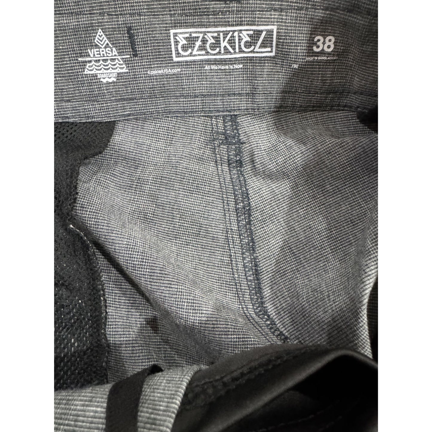Ezekiel Mens Versa Boardshorts Gray Size 38 Plaid Polyester Blend Made In Bangladesh