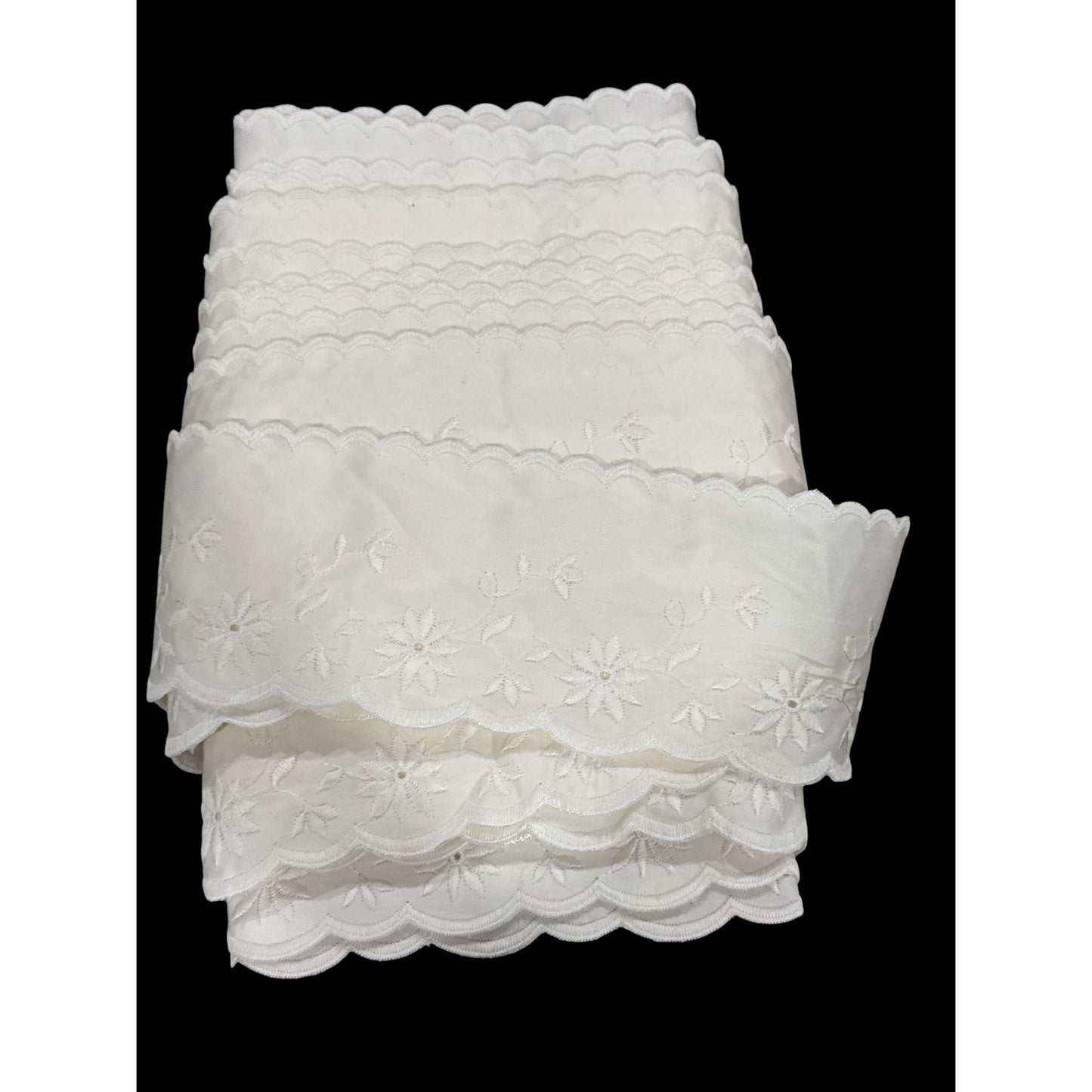 Ivory Embroidered Floral Eyelet Trim 3" Wide Scalloped Edge Sewing Crafts 15 Yards