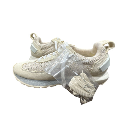 Vintage-Style Beige SIZE 6 Athletic Sneakers With Woven Knit Upper & Suede Accents, Lace-Up Design, Extra Laces Included, Lightweight Sole