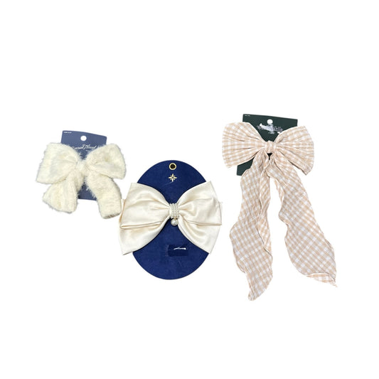 Set Of 3 Women's Hair Bow Clips - Gingham, Satin & Textured Off-White